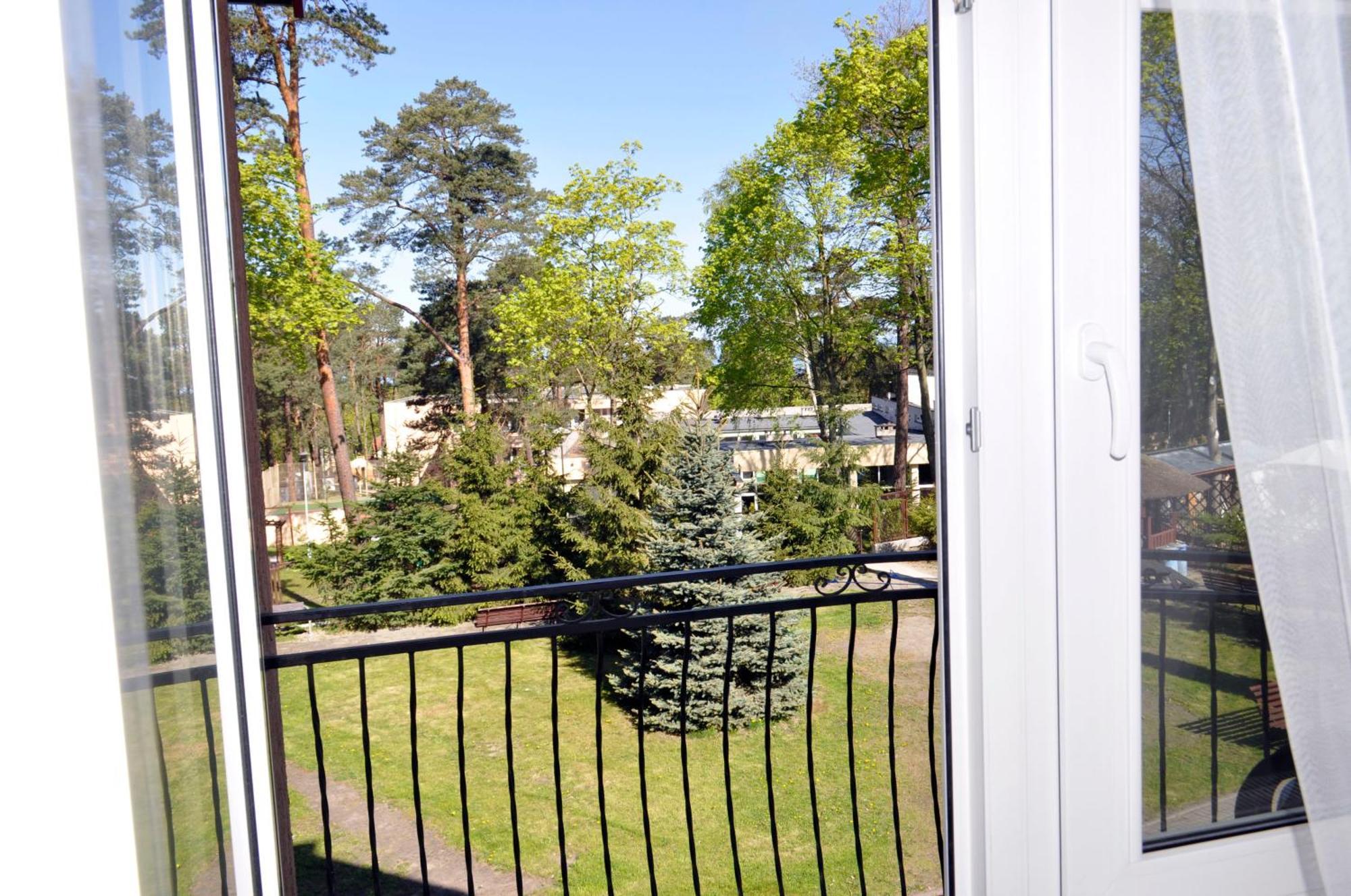 Pensjonat Resident Krynica Morska Ngoại thất bức ảnh